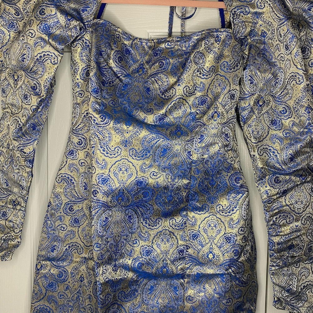 Pretty Little Thing Jacquard Puff Sleeve Dress